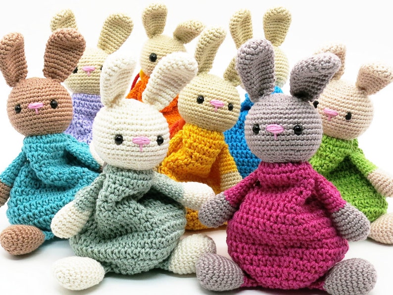 Easter Bunny - Crochet Pattern