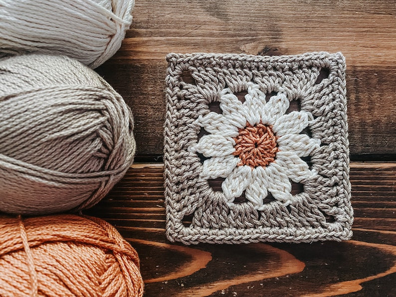 Daisy Granny Square - Crochet Pattern